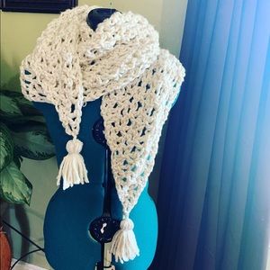 New handmade coffeehouse wrap